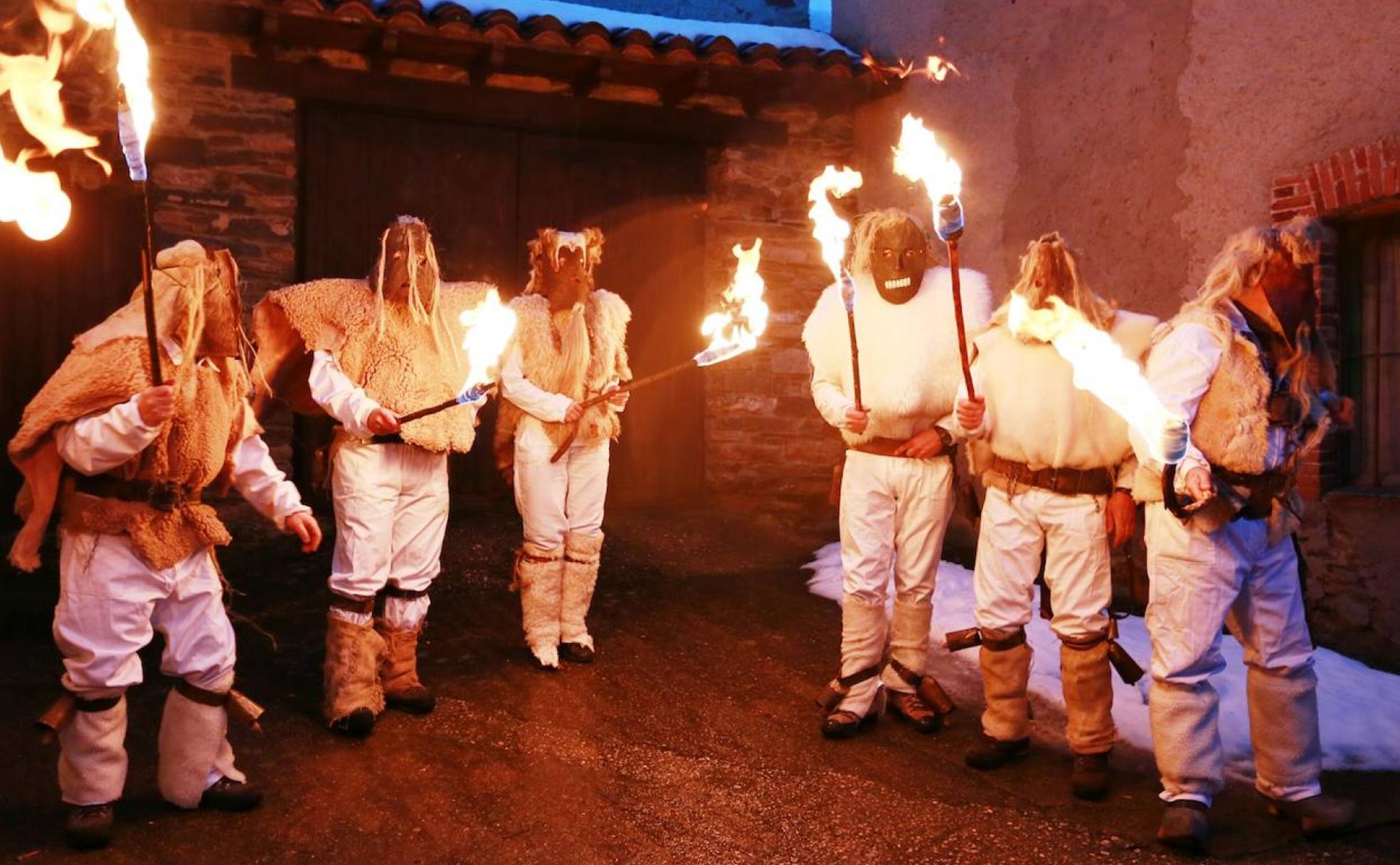 La Zafarronada de Riello, la tradición no se pierde se vive desde